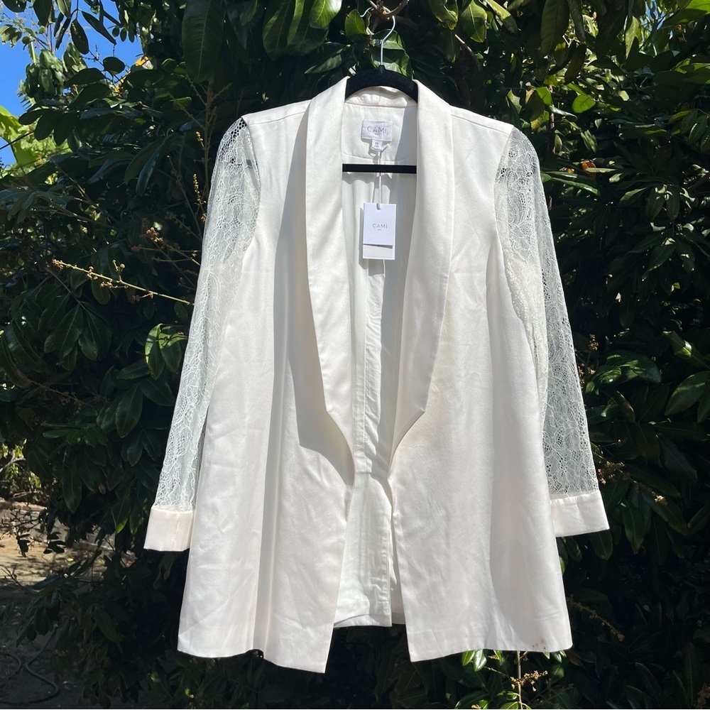 NWT CAMI NYC white off white‎ silk lace contrast sleeve lightweight blazer